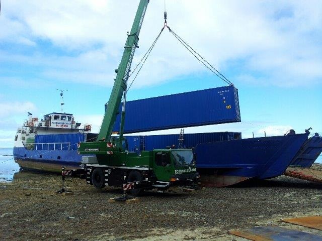 LIEBHERR 35t Mobile Crane